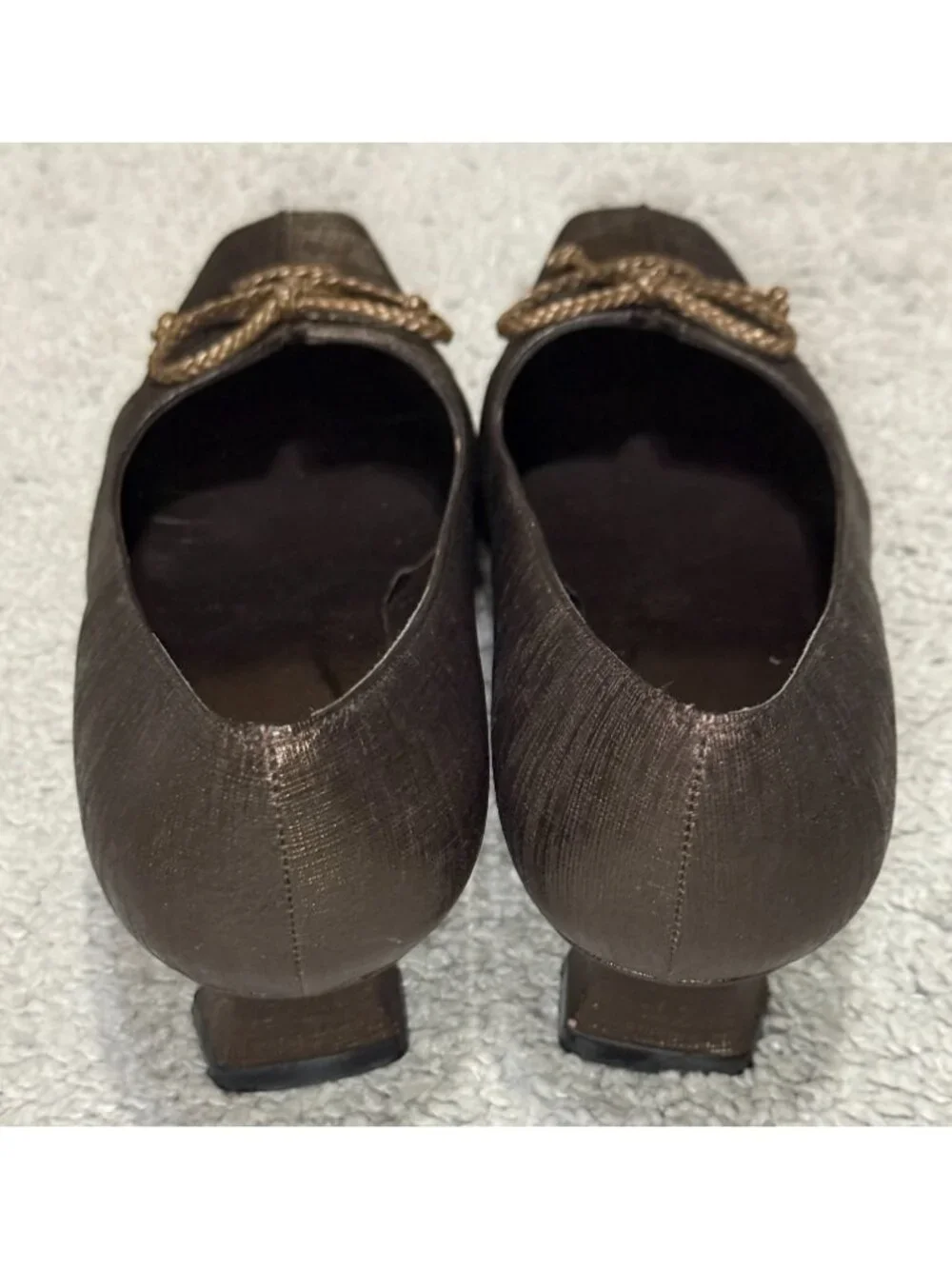 Stuart Weitzman Dark Brown Leather Square-Toe Kitten Heel Pumps 7.5M Bow Accent